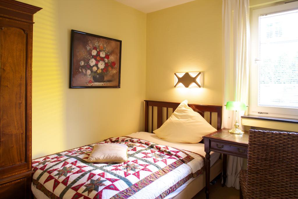Hotel Villa Meererbusch Мербуш Экстерьер фото
