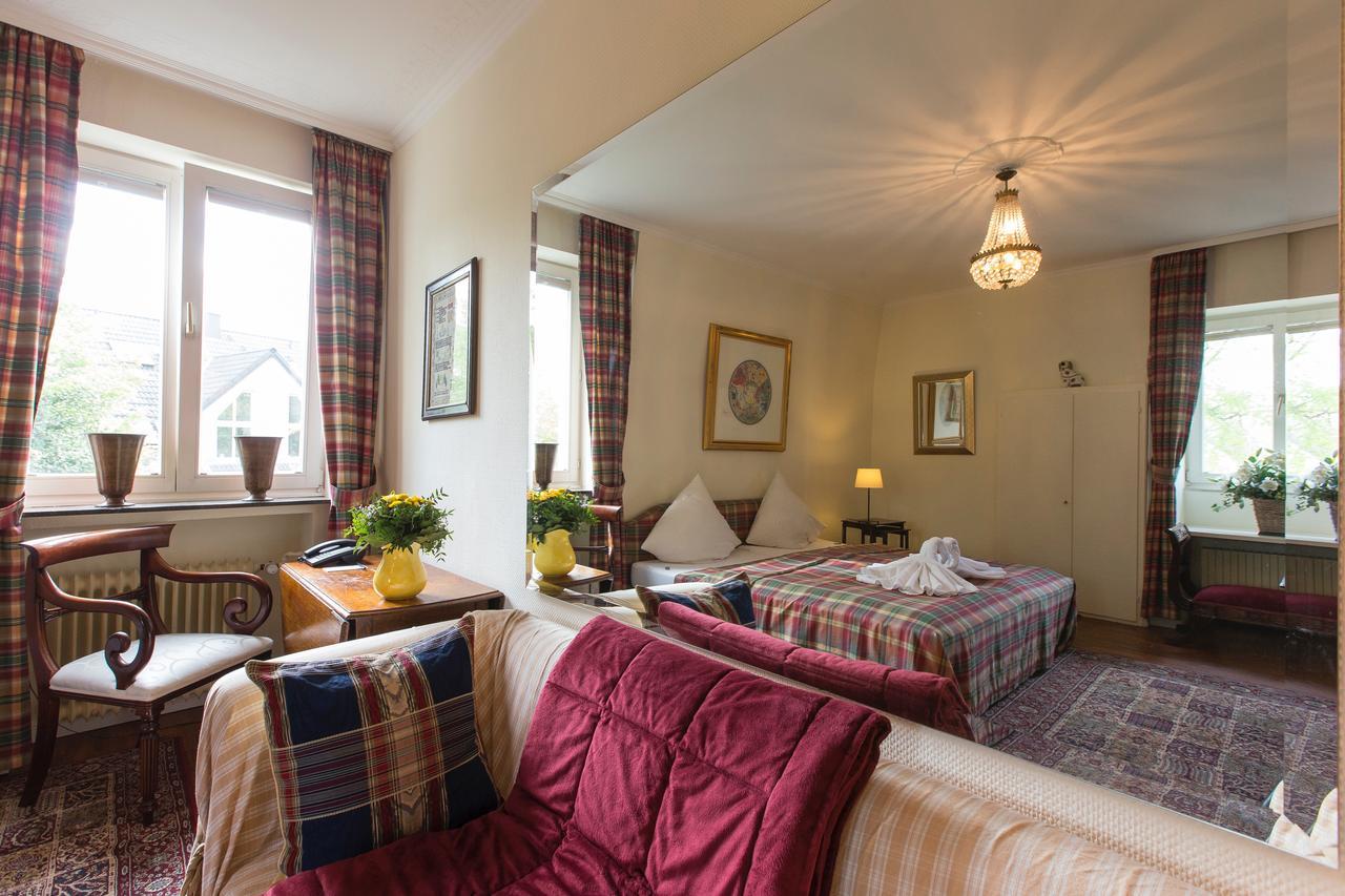 Hotel Villa Meererbusch Мербуш Экстерьер фото